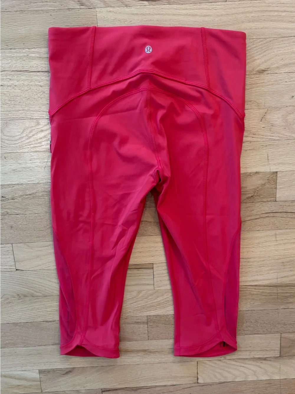 Lululemon Sun Runner Crop 17” Fuchsia Pink Mesh Running Leggings Size 8